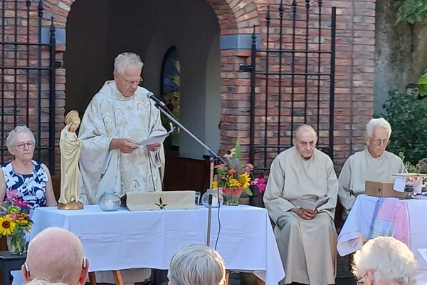 Mariaviering in Mill krijgt bijzonder tintje met zegening van de Kruutwis