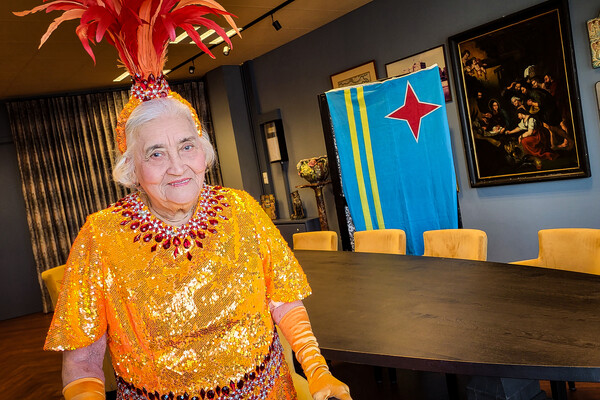 91-jarige Prinses Ita straalt in Grave: 'Dat ik dit op mijn leeftijd nog mag meemaken is geweldig'