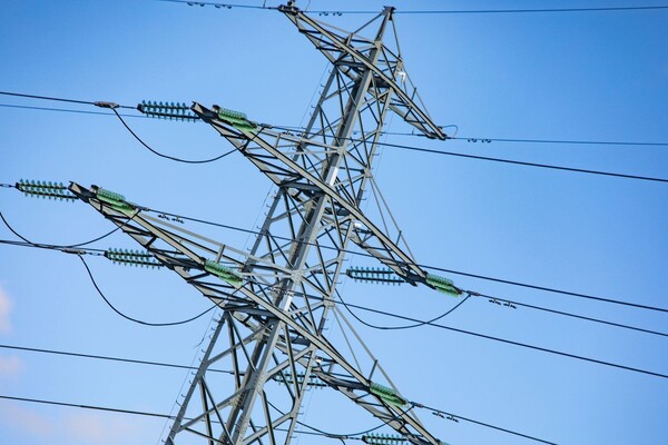 Kans op urenlang stroomuitval in delen Brabant: 'Heb zaklamp in huis'