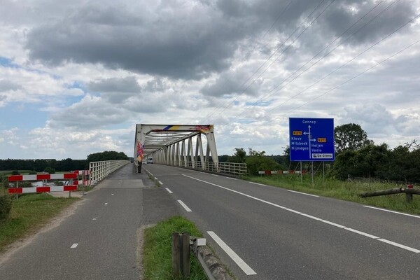 Maasbrug Oeffelt–Gennep dicht voor onderhoud