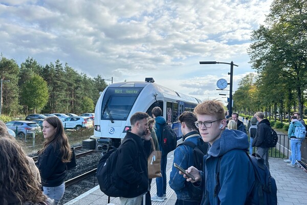 Treinverkeer Nijmegen–Venlo vertraagd door defecte Arriva-trein