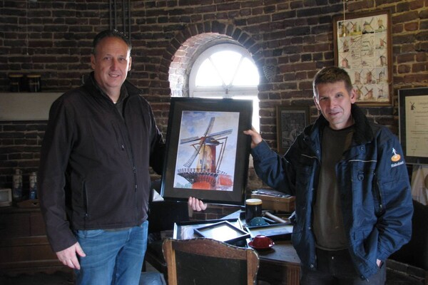 Britse oorlogsschets toont molen Luctor et Emergo