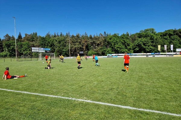 Excellent beslist streekderby na rust tegen SES