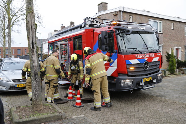 Vijf woningen in Cuijk ontruimd na gaslucht in riool