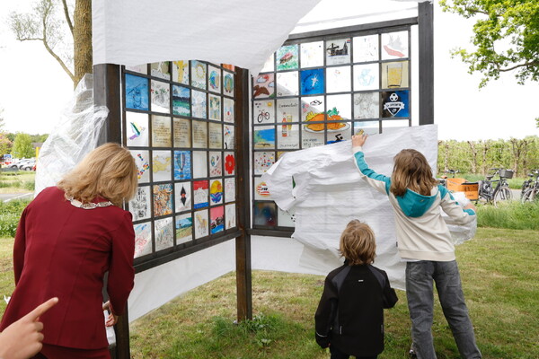 Sint Hubert herdenkt 80 jaar vrijheid met kunstwerk en maaltijd op Bevrijdingsdag