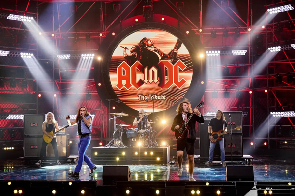 AC/DC Tribute Band ACinDC naar Myllesweerd in Mill