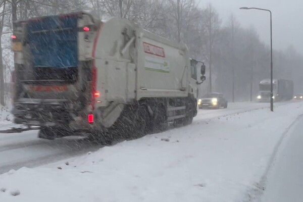 Afvalinzameling gestaakt door sneeuw en gladheid, milieustraat gesloten