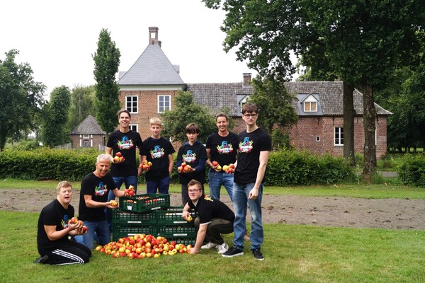 Wereldrecordpoging tijdens Pluk en Oogstfeest in Mill
