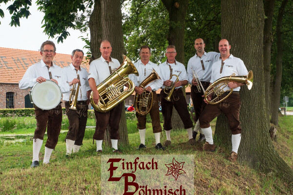 1 oktober:  55 jaar Rozenbottels met  het Blaaskapellenfestival 2023!