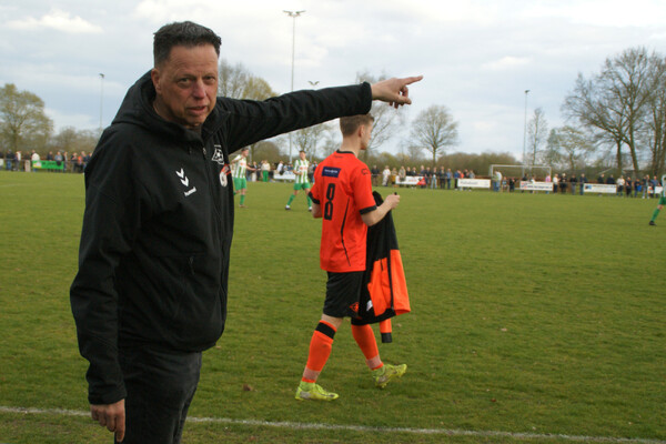Excellent gaat vol voor handhaving in cruciale finale