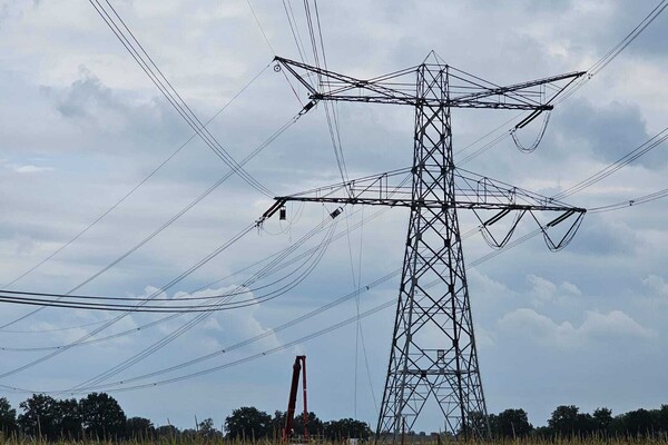 TenneT voert dronevluchten uit voor groot onderhoud hoogspanningsverbinding