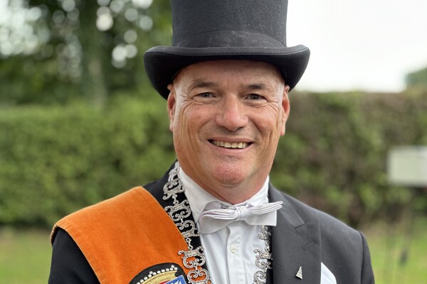 Eus van der Vliet nieuwe koning Cloveniersgilde Grave