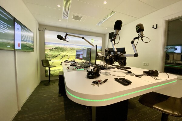 Onze Radio Studio in Mill 