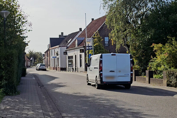 Dorpsraad Vierlingsbeek: 'Huidige maatregelen zorgen niet voor verkeersveilige Grotestraat'