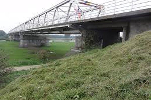 Maasbrug tussen Gennep en Oeffelt op 17 oktober afgesloten voor noodreparatie