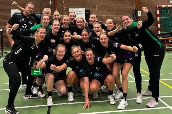 Competitiestart M.H.V. ’81 dames 1