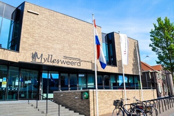 Komische voorstelling over burenruzies in Theater Myllesweerd