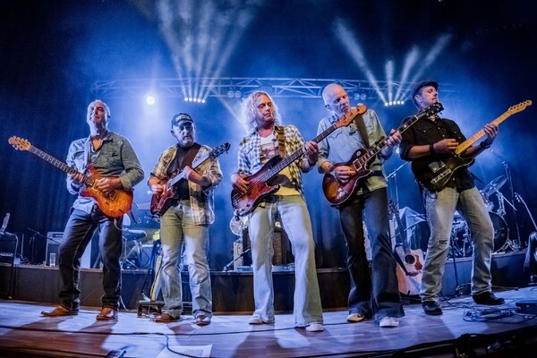 Tributeband The Eagles Legacy treedt op in Overloon