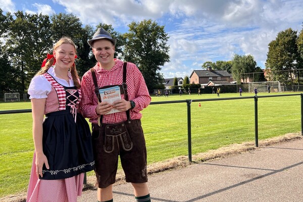 Oktoberfest Langenboom brengt Duitse sfeer naar gemeenschapshuis De Wis