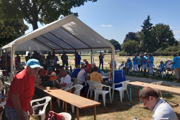Ruim 650 deelnemers volbrengen Maas en Vilt Mars ondanks zomerse hitte