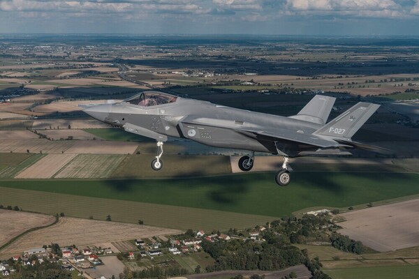 Volkelse F-35-vliegers geëerd in Polen