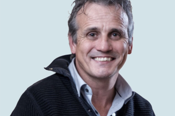 Edwin van Kraaij (Team Lokaal) dinsdag te gast in Regelkevers 