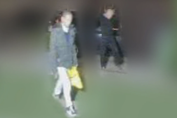 Politie toont beelden van twee mannen in onderzoek naar dode man in auto in Boxmeer