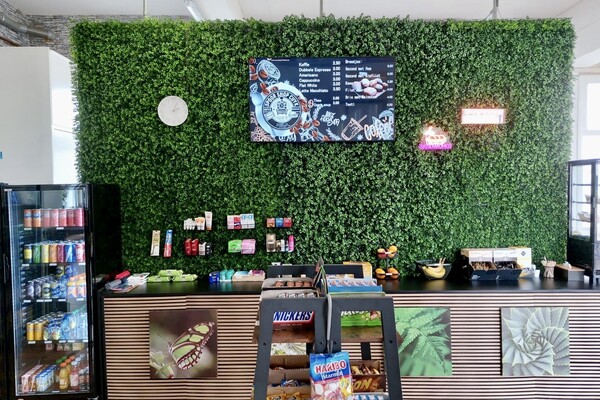 Spoorshop Cuyk geopend in stationsgebouw Cuijk