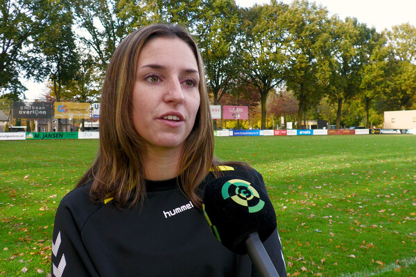 Vijftig jaar vrouwenvoetbal bij SSS'18 in Overloon: 'Rode kaart kostte me vijfentwintig gulden'