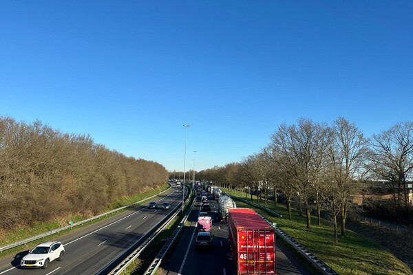 Files op A50 en A59 na ongeluk bij Ravenstein