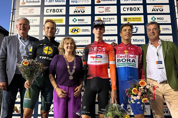 Thymen Arensman winnaar Daags na de Tour 2025