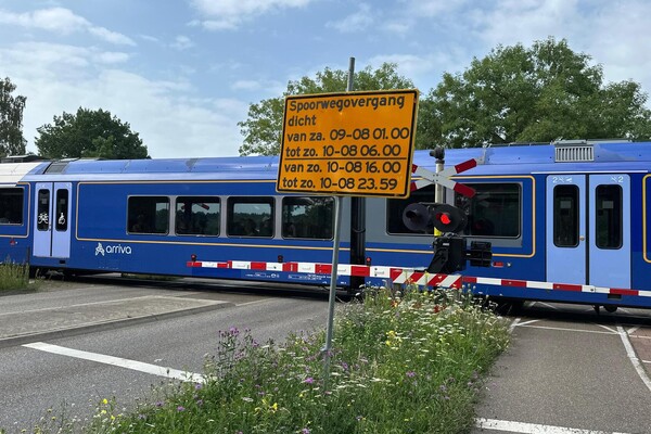 Waarom liet de elektrificatie van de Maaslijn decennialang op zich wachten?