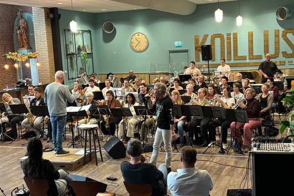Fanfare Sint Cornelius viert 115-jarig jubileum met rockproductie in Vortum-Mullem
